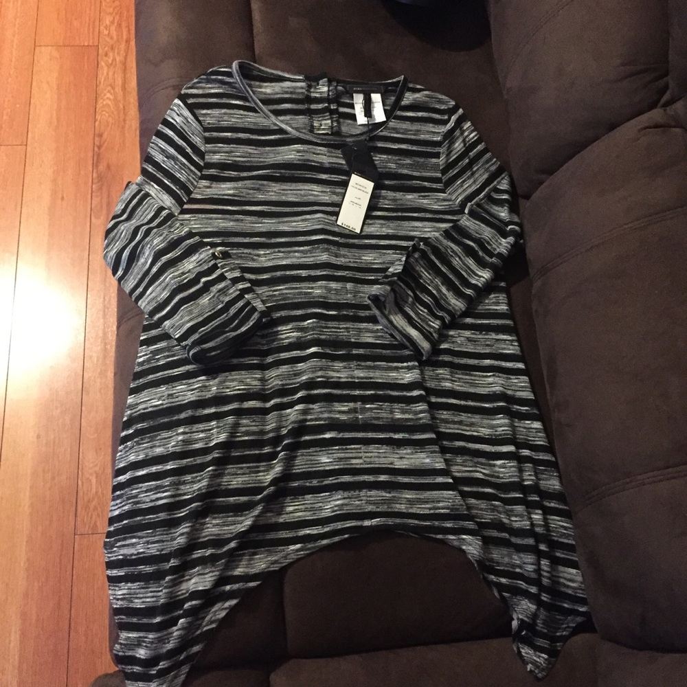 BCBG blouse M